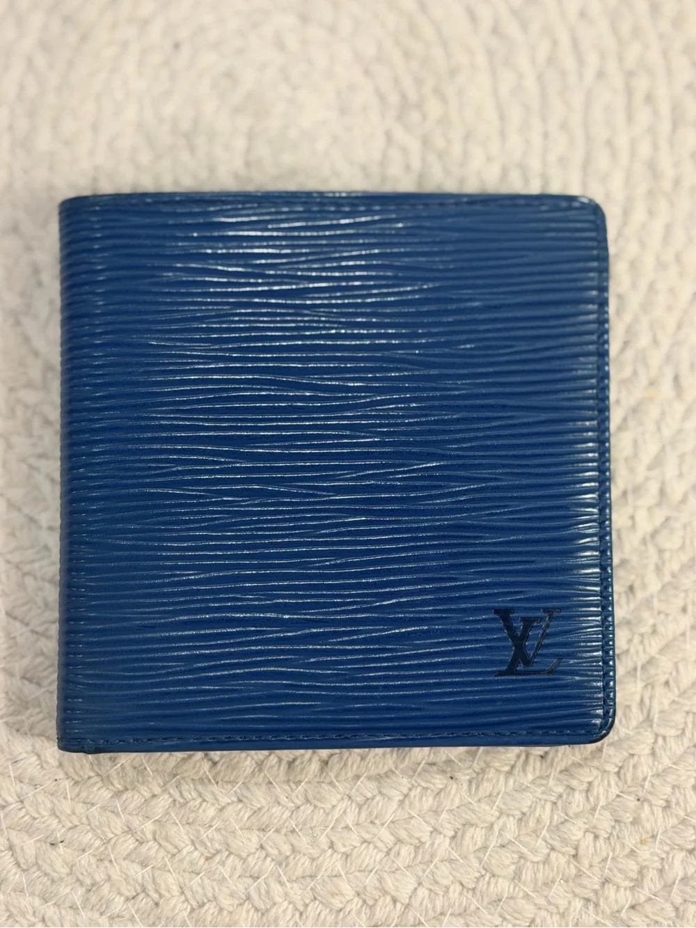 Louis Vuitton Marco Wallet Blue Epi Leather Bifold Wallet - MI0915 | PreLOVED ❣️